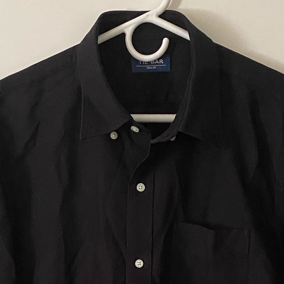 The Tie Bar The Modern-Fit Oxford Button up Black Shirt - Picture 5 of 5